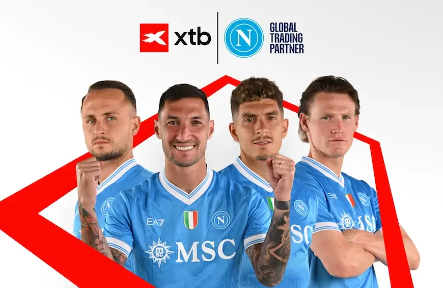 XTB Resmi Gandeng SSC Napoli sebagai Global Trading Partner untuk Dua Musim